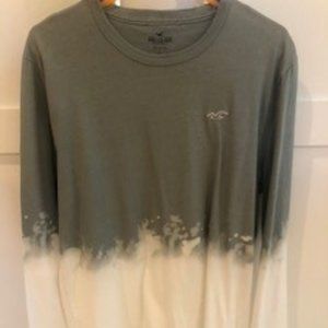 Men’s Hollister Log-Sleeved T-shirt- Small